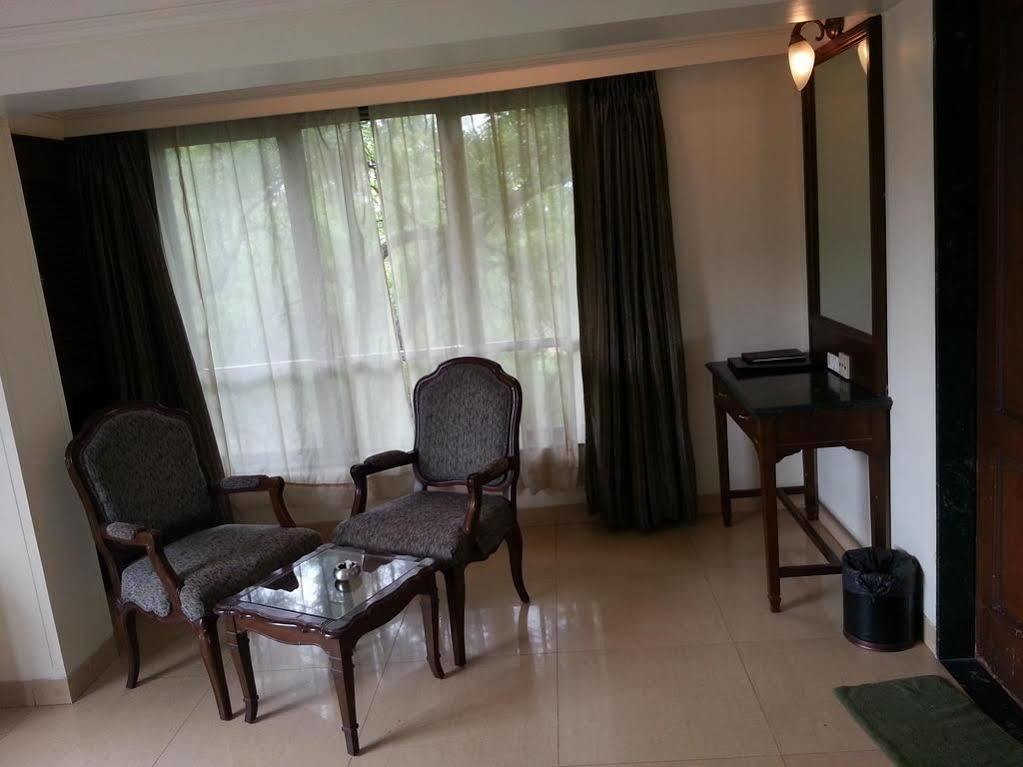 โรงแรมศรีมาน ปูเน่ ภายนอก รูปภาพ